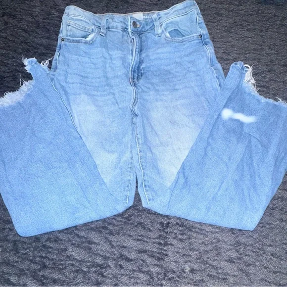 No Boundaries Light Blue Straight Leg Jeans - Picture 2 of 5